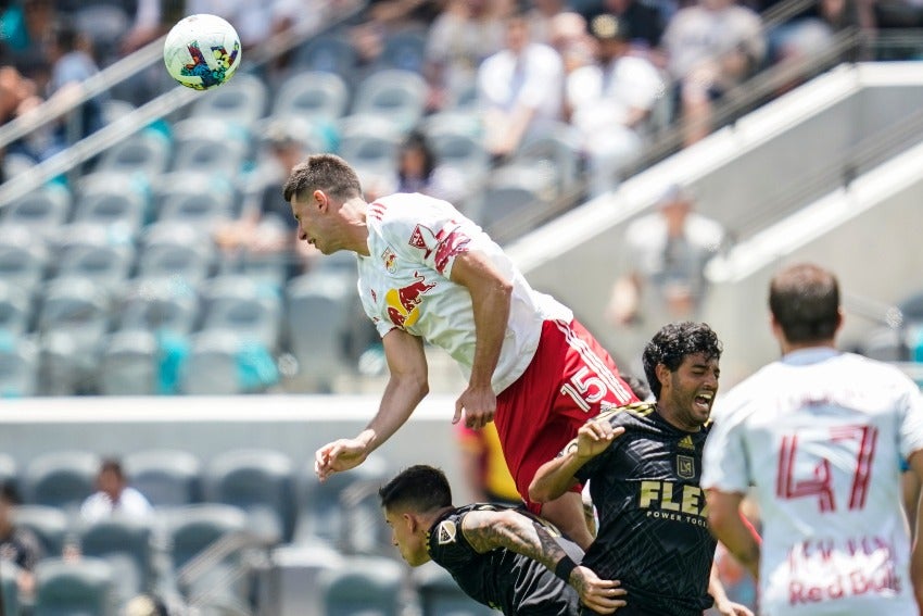 Carlos Vela en el partido vs Red Bull