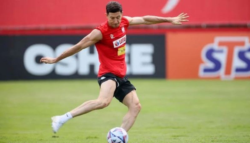 Lewandowski en entrenamiento con la selección de Polonia 