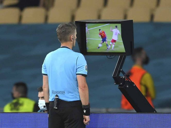 El VAR interviene en el señalamiento en la Eurocopa