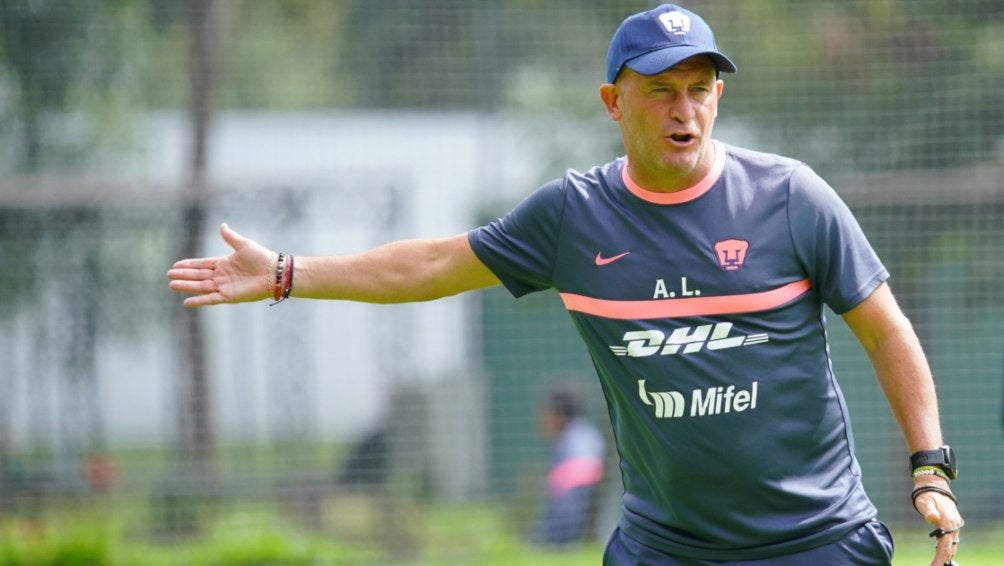 Andrés Lillini, técnico de Pumas