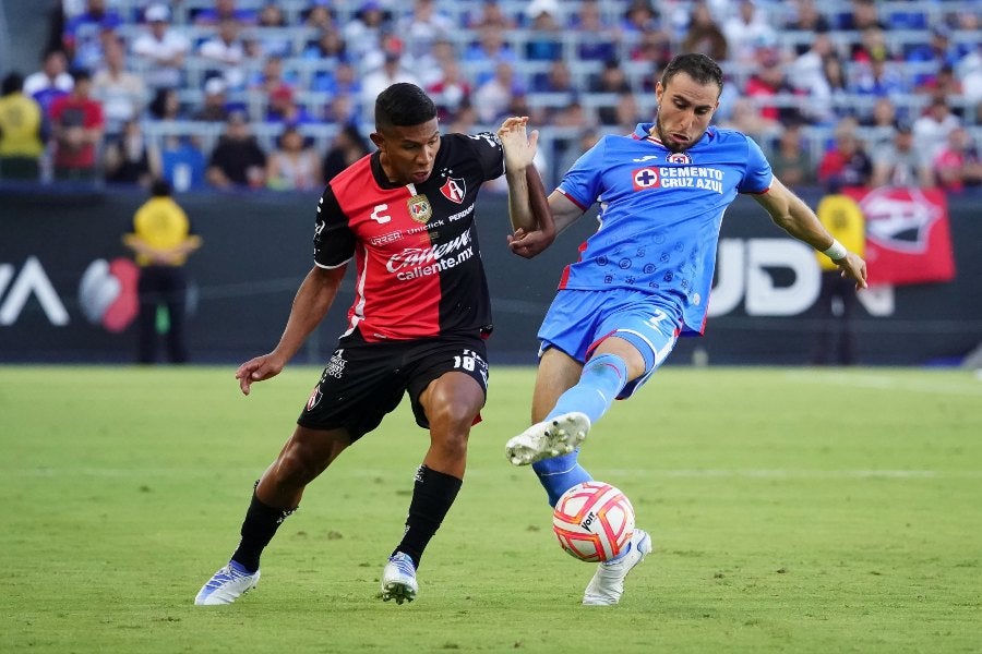 Alejandro Mayorga durante un partido con Cruz Azul