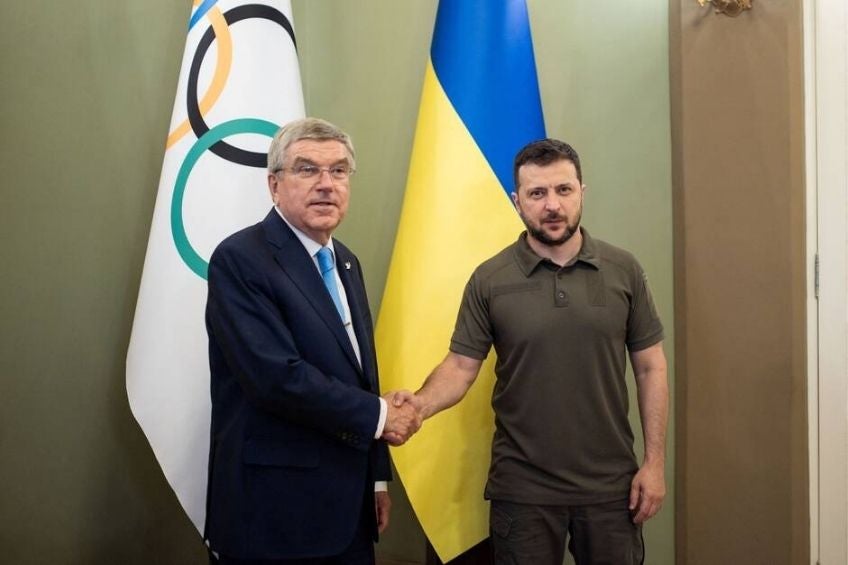 Thomas Bach en su visita a Kiev