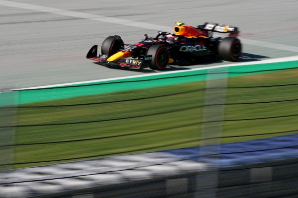 Checo Pérez con Red Bull en el GP de Austria
