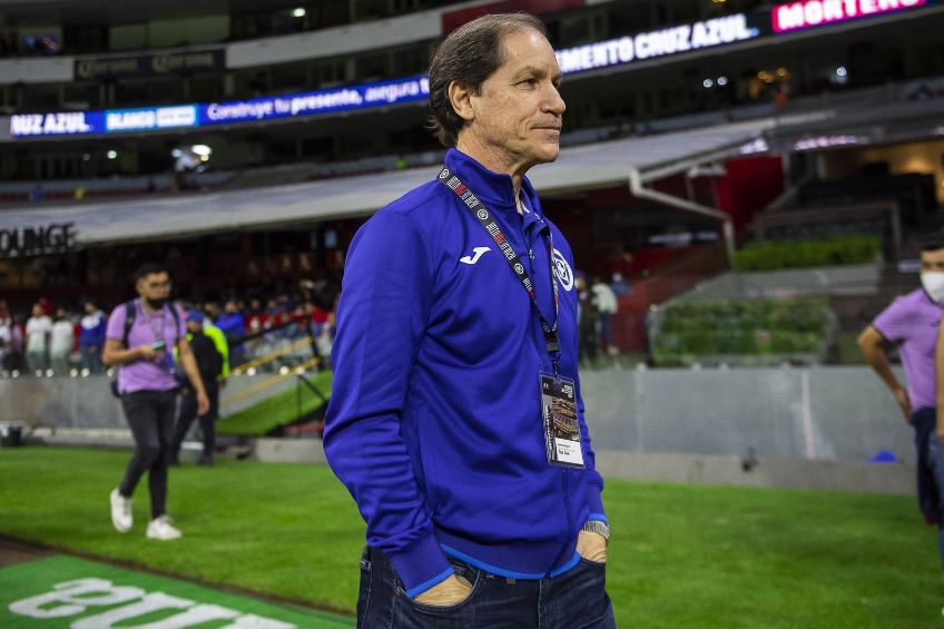 Jaime Ordiales previo a un partido de Cruz Azul