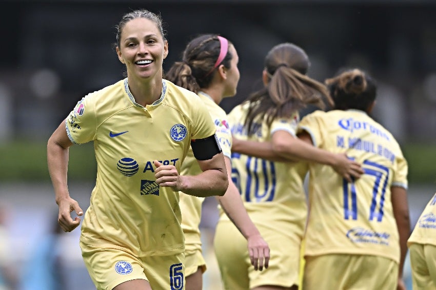 América Femenil celebrando su gol vs Leverkusen