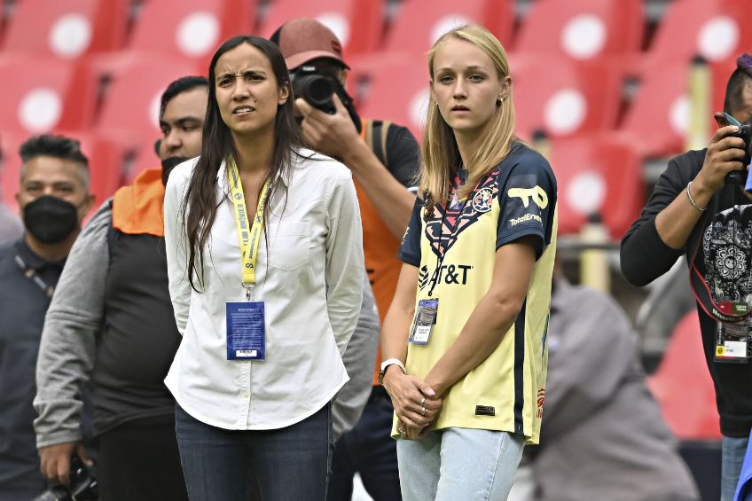 Sarah Luebbert en su visita al Estadio Azteca