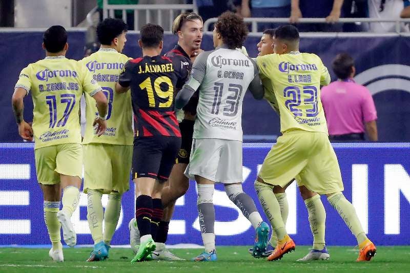 Acciones del partido entre Manchester VS Club América