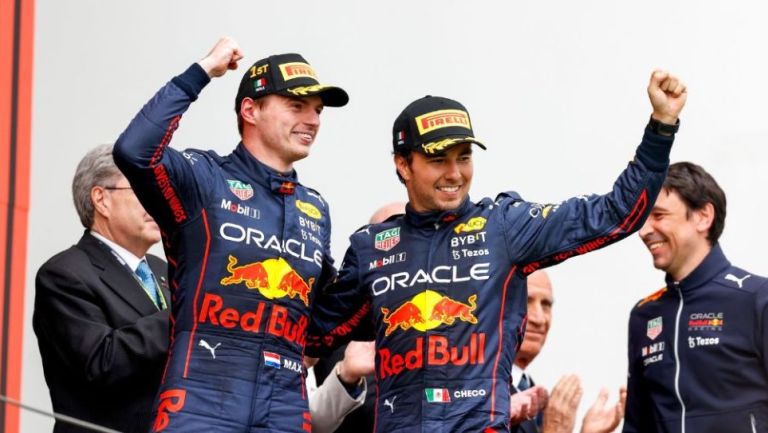 Sergio Pérez y Verstappen