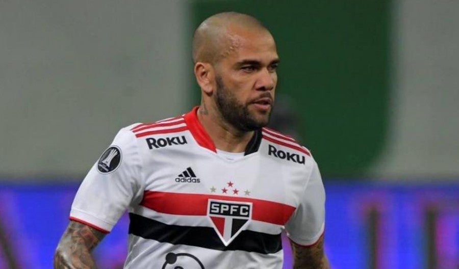 Alves con el Sao Paulo