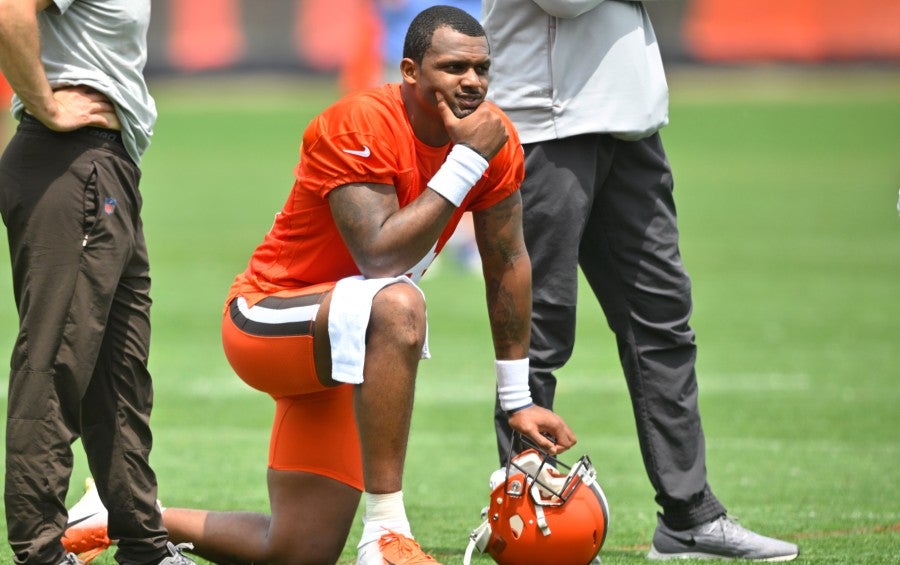 Deshaun Watson en entrenamiento con los Browns