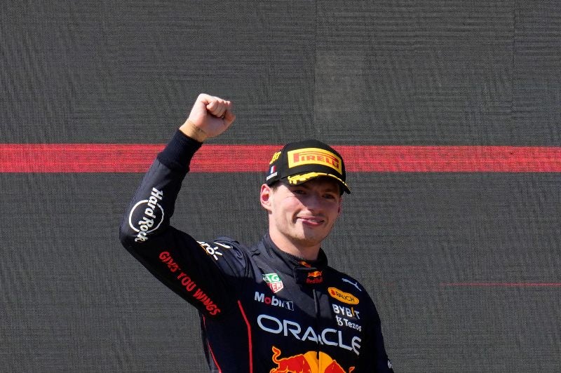 Max Verstappen en el podio 