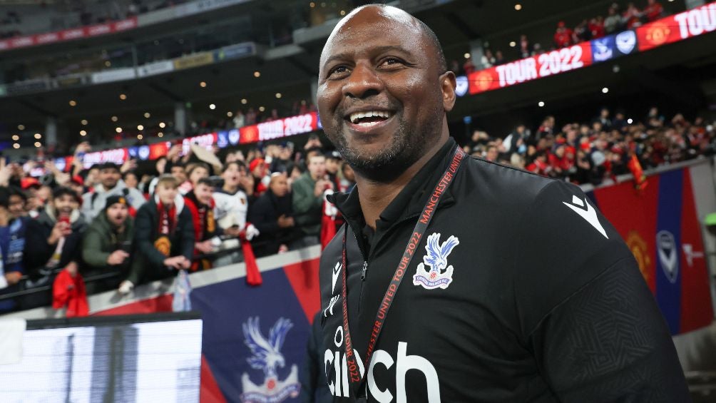 Patrick Vieira fue objeto de un encontronazo con un fan