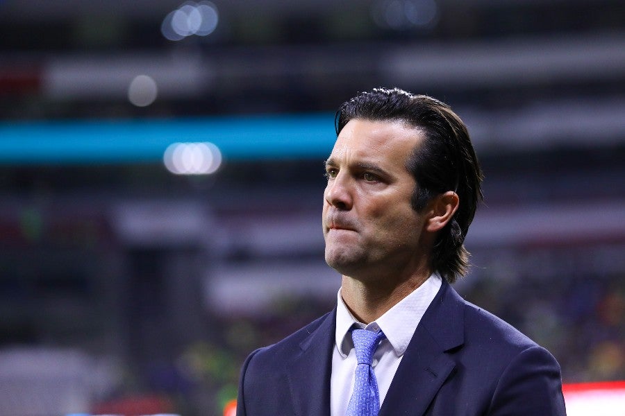 Santiago Solari durante un partido con América