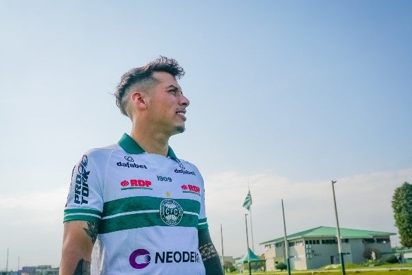 Jesús Trindade se integra al mediocampo del Coritiba de Brasil 