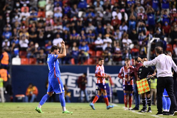 Santi Giménez en su último partido con Cruz Azul, Apertura 2022