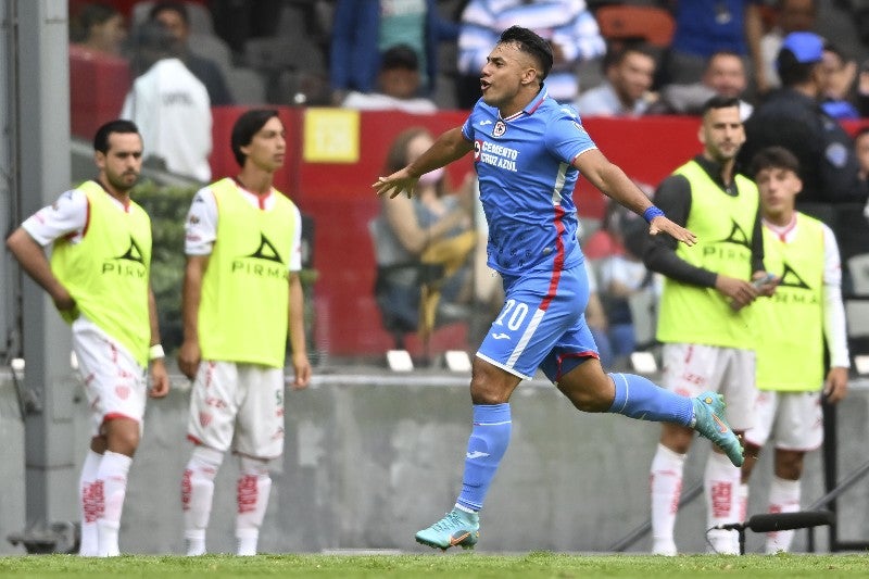 Iván Morales con Cruz Azul