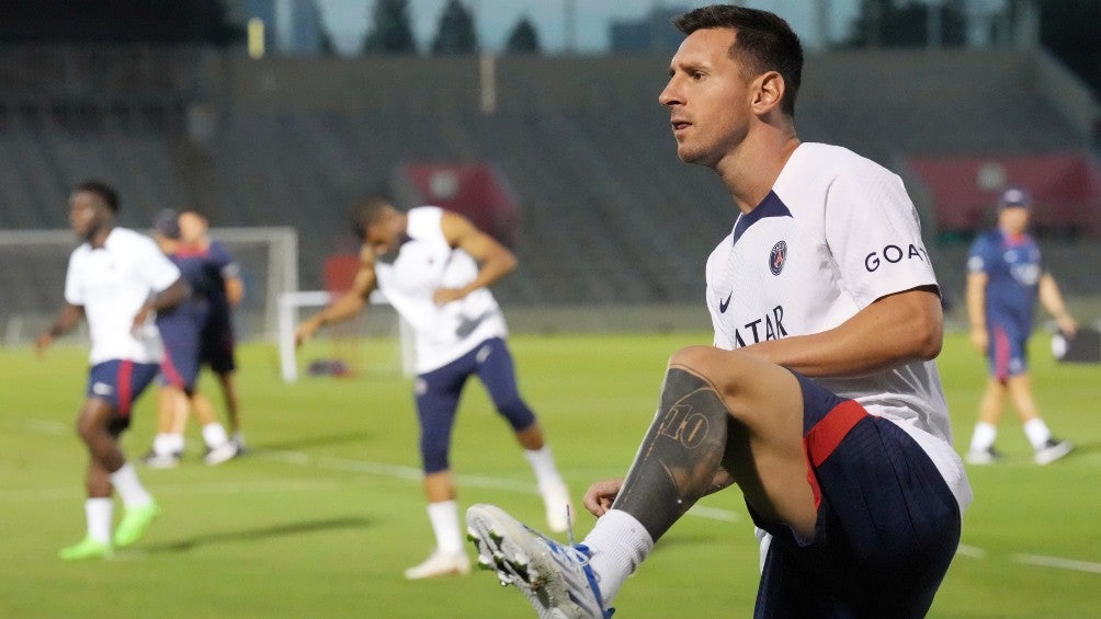 Messi en entrenamiento con el PSG