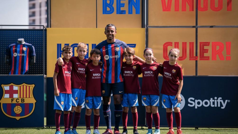 Jules y su presentación en La Masia