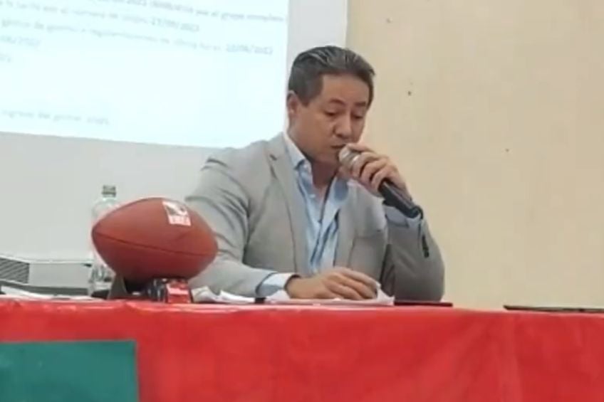 JOSÉ MORENO César Barrera, presidente de la FMFA, en conferencia de prensa