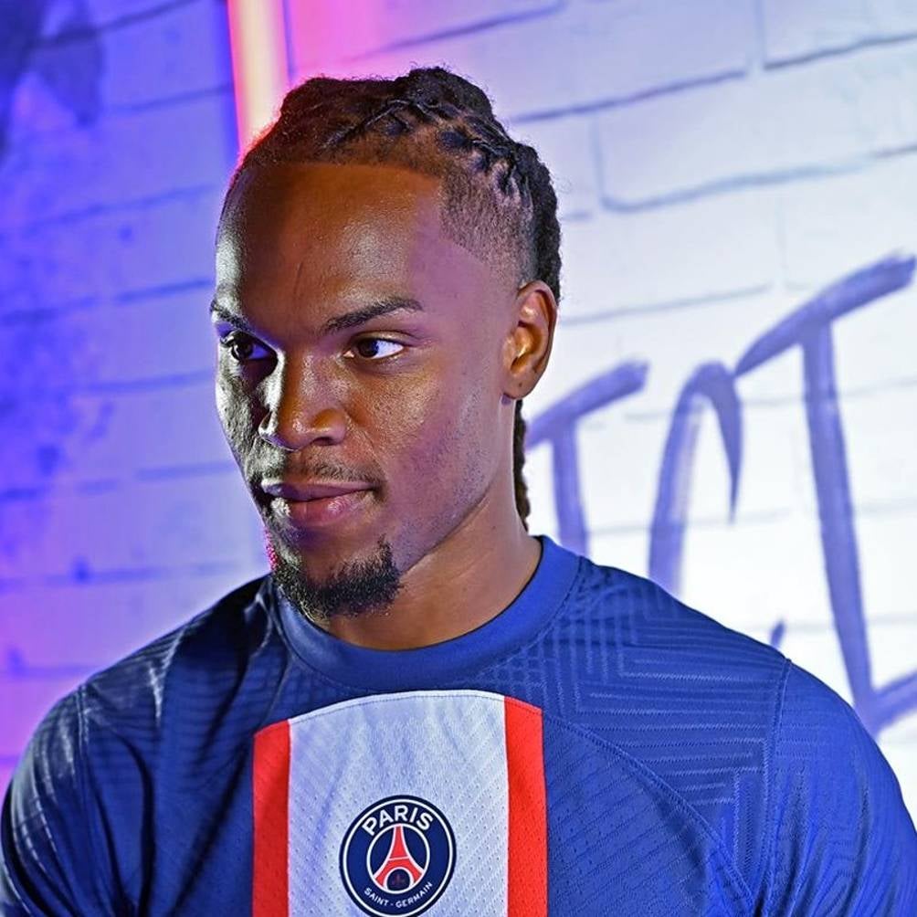 Renato Sanches ya luce los colores de PSG