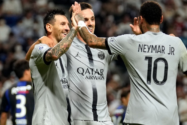Neymar se reencontró con Messi en el club francés