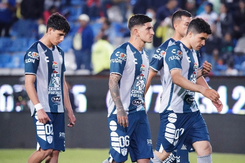 Jugadores de Pachuca en lamento