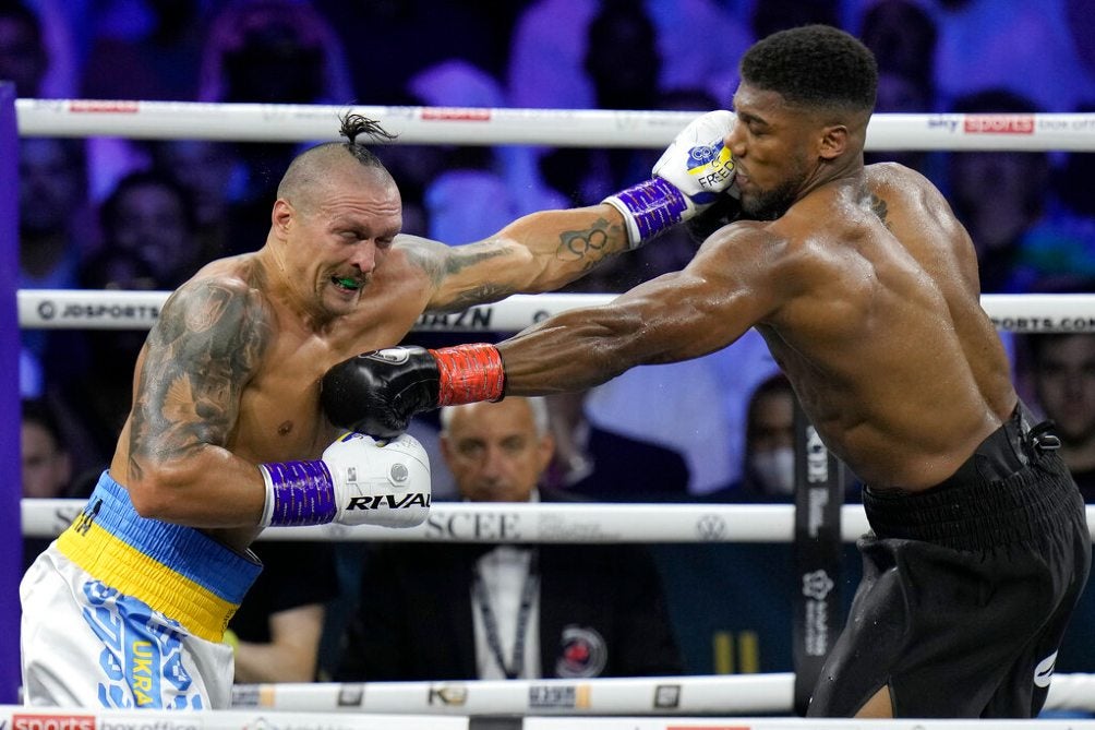 Oleksandr Usyk venció por segunda vez a Anthony Joshua