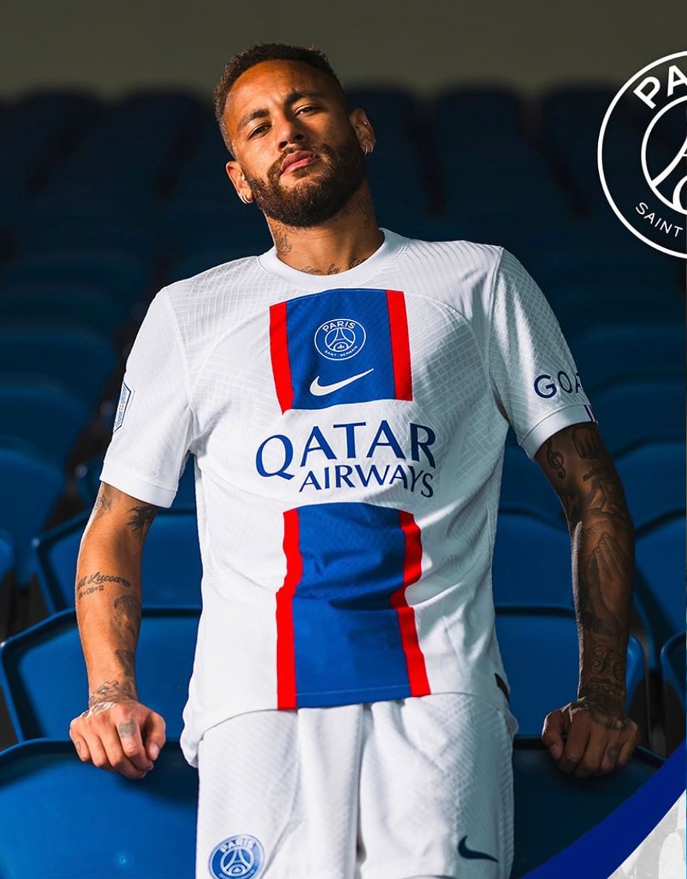 PSG presentó su nueva camiseta con Messi y Neymar :: Olé 