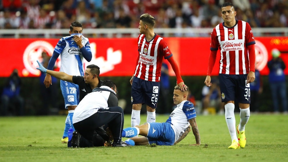 Gustavo Ferraires tras su lesión