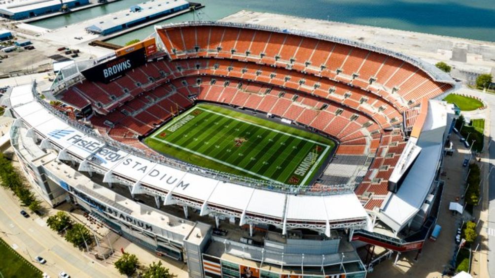 It is located in the midfield of the FirstEnergy Stadium