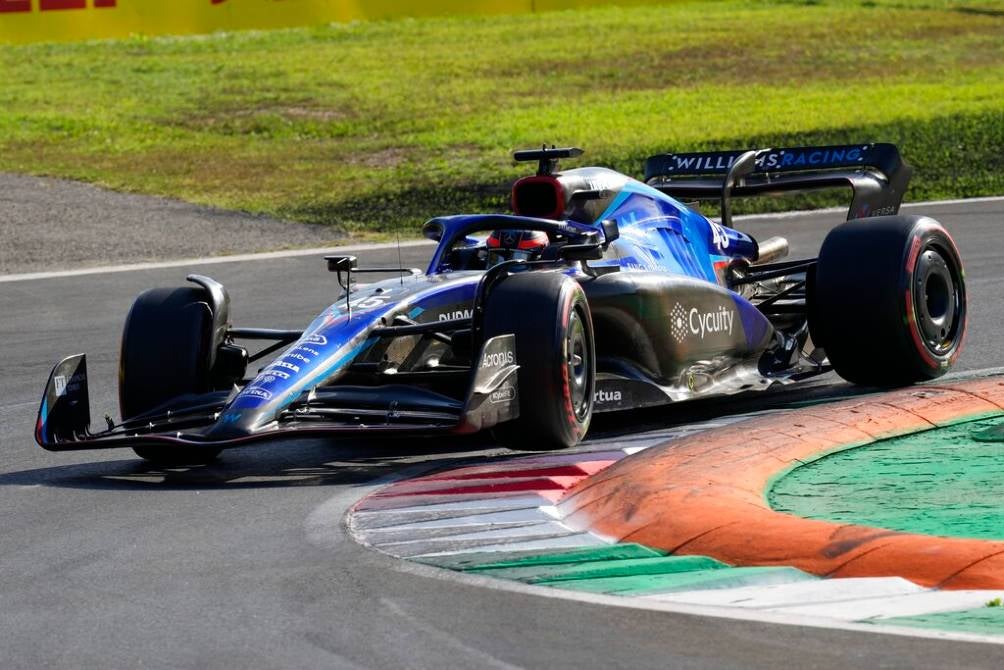 Nyck de Vries corriendo en el Gran Premio de Italia