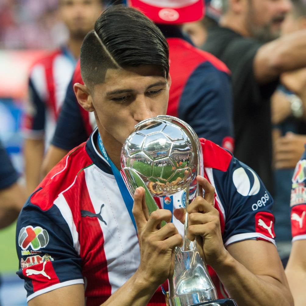 Alan Pulido fue campeón con Chivas