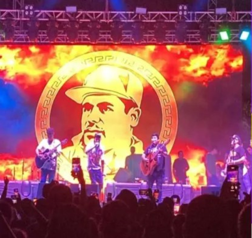 Imagen del Chapo Guzmán en concierto de Culiacán