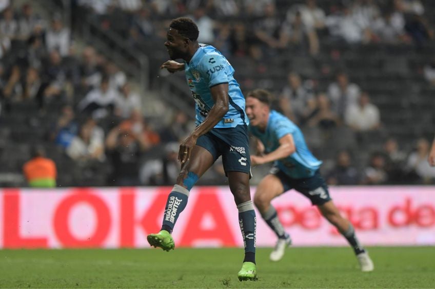 Avilés Hurtado durante un partido de Pachuca