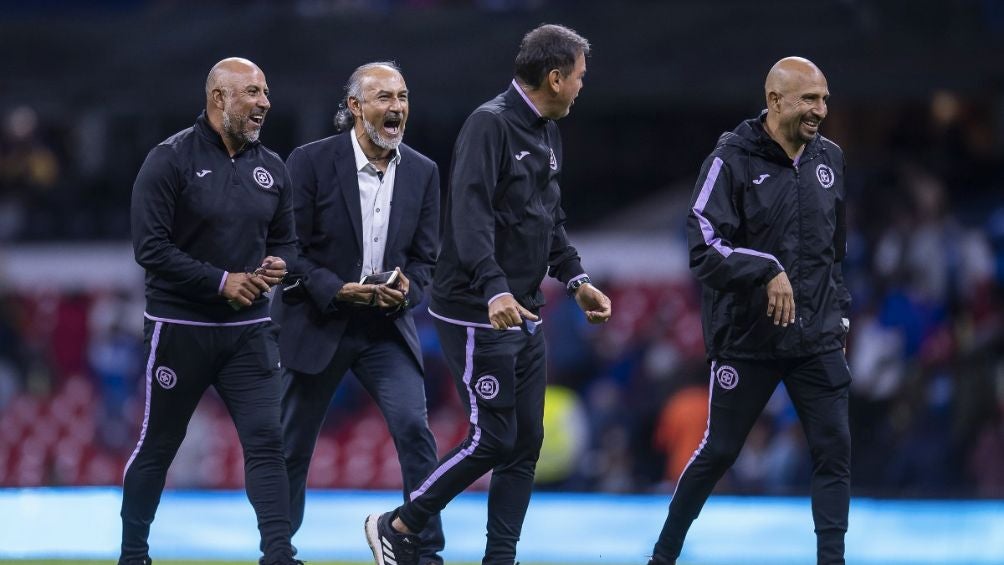 Gutiérrez y su cuerpo técnico