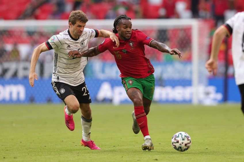 Renato Sanches durante un partido de Portugal