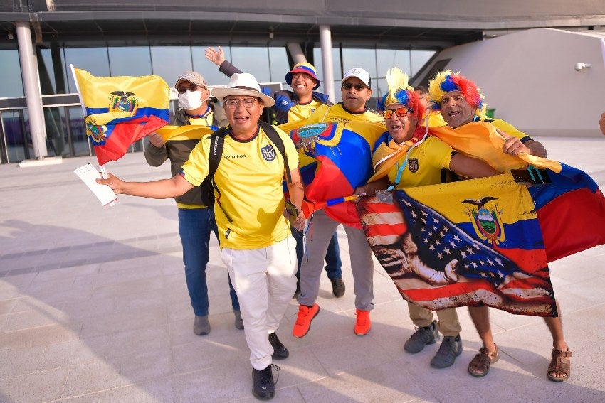 Afición de Ecuador en el partido inaugural