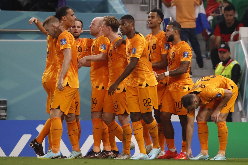 Países Bajos en celebración de gol