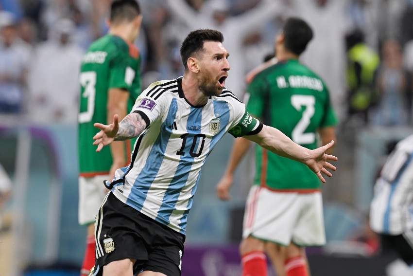 Messi tras marcarle gol a México