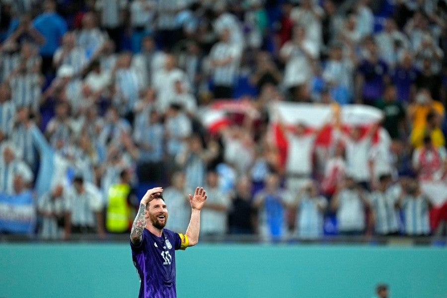 Messi durante el juego contra Polonia 