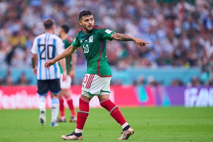 Alexis Vega en el Mundial de Qatar 2022 con el Tri