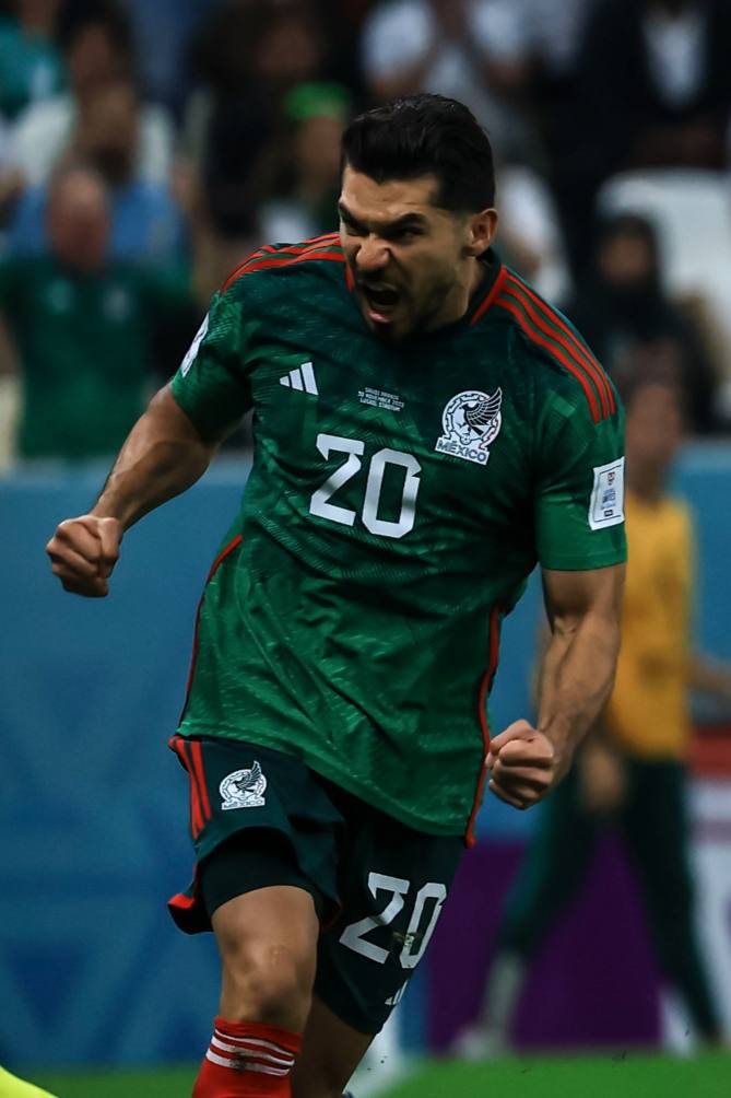 Henry Martín festeja gol ante Arabia Saudita