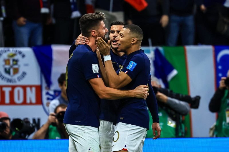 Francia en festejo de gol