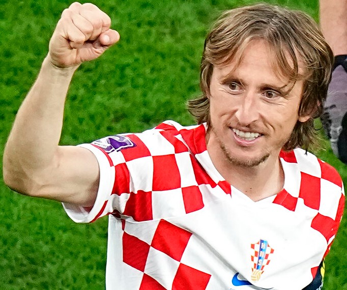 Luka Modric celebrando el triunfo ante Brasil