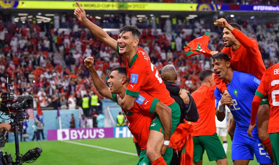 Jugadores de Marruecos festejando pase a Semifinales de Qatar 2022