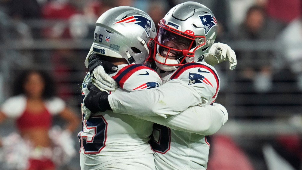 Patriots return to playoff zone with great comeback in Arizona