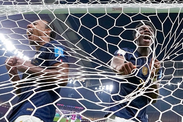 AP Los jugadores de Francia en eufórico festejo
