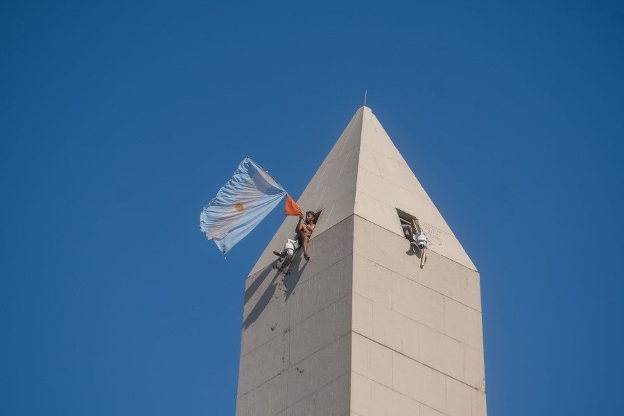 XINHUA Fans Albicelestes arriba del obelisco en Argentina