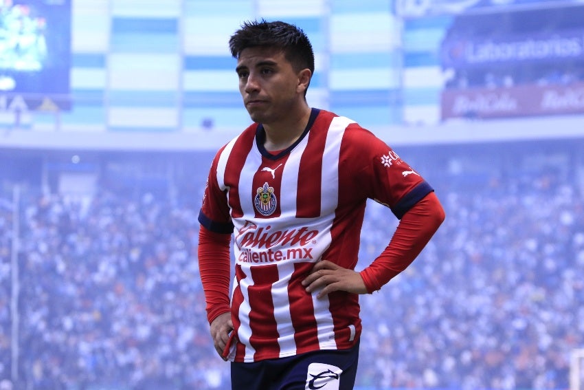 Nene Beltrán en un partido de Chivas