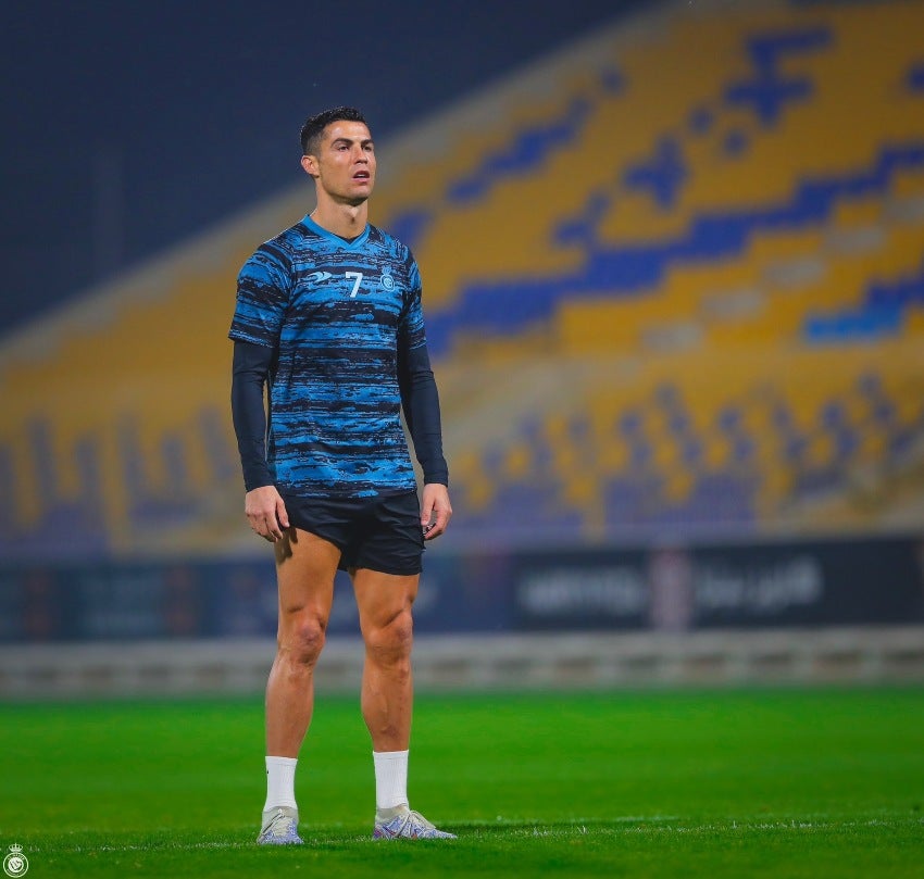 Cristiano Ronaldo en entrenamiento con Al-Nassr